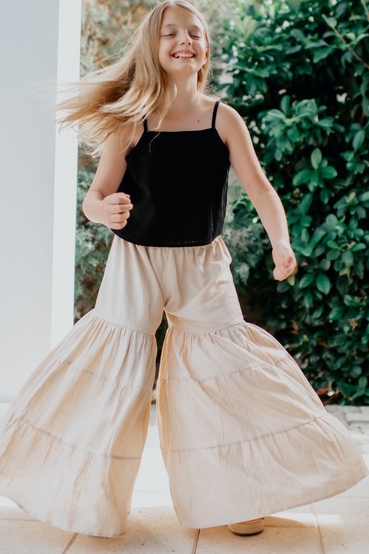 SS Girl's Top Cassie Top (black soft linen)