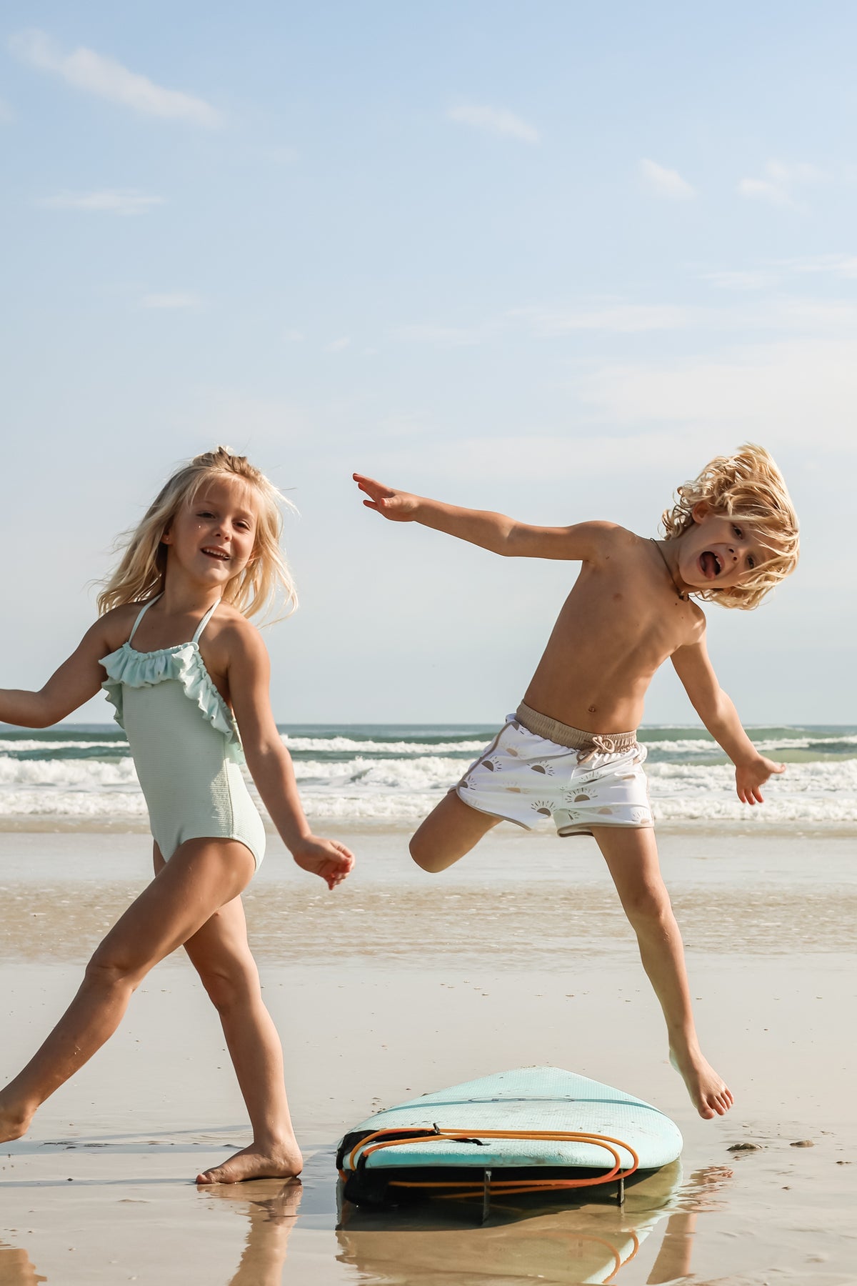 LB Boy's Swim Board Shorts (ash sun)