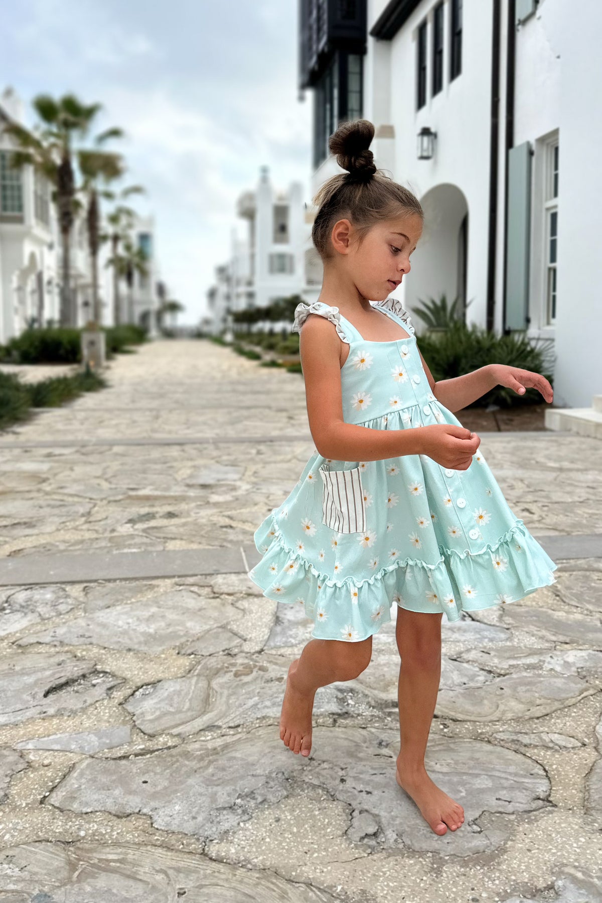 LB Girl's Dress Bree Crossback Dress (daisy) FINAL SALE