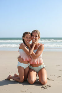 LB Women's Swim Women's Smocked Tankini Set (peach ombre)