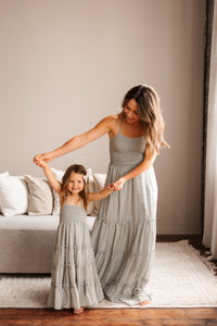 SS Women's Dress Women's Vera Flow Dress (sage swiss dot)