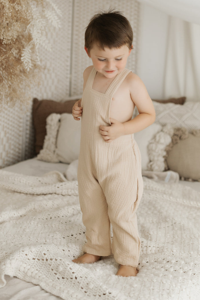 SS Boy's Romper Grady Romper (latte muslin)