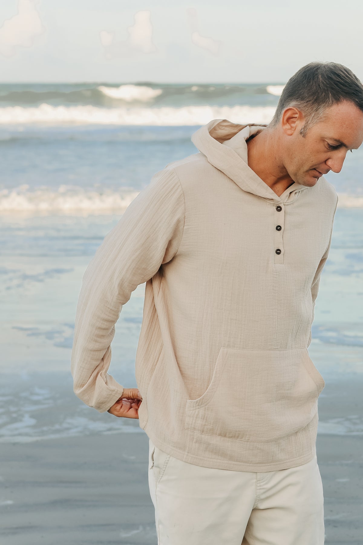SS Men's Top Men's Knox Hoodie (latte muslin)