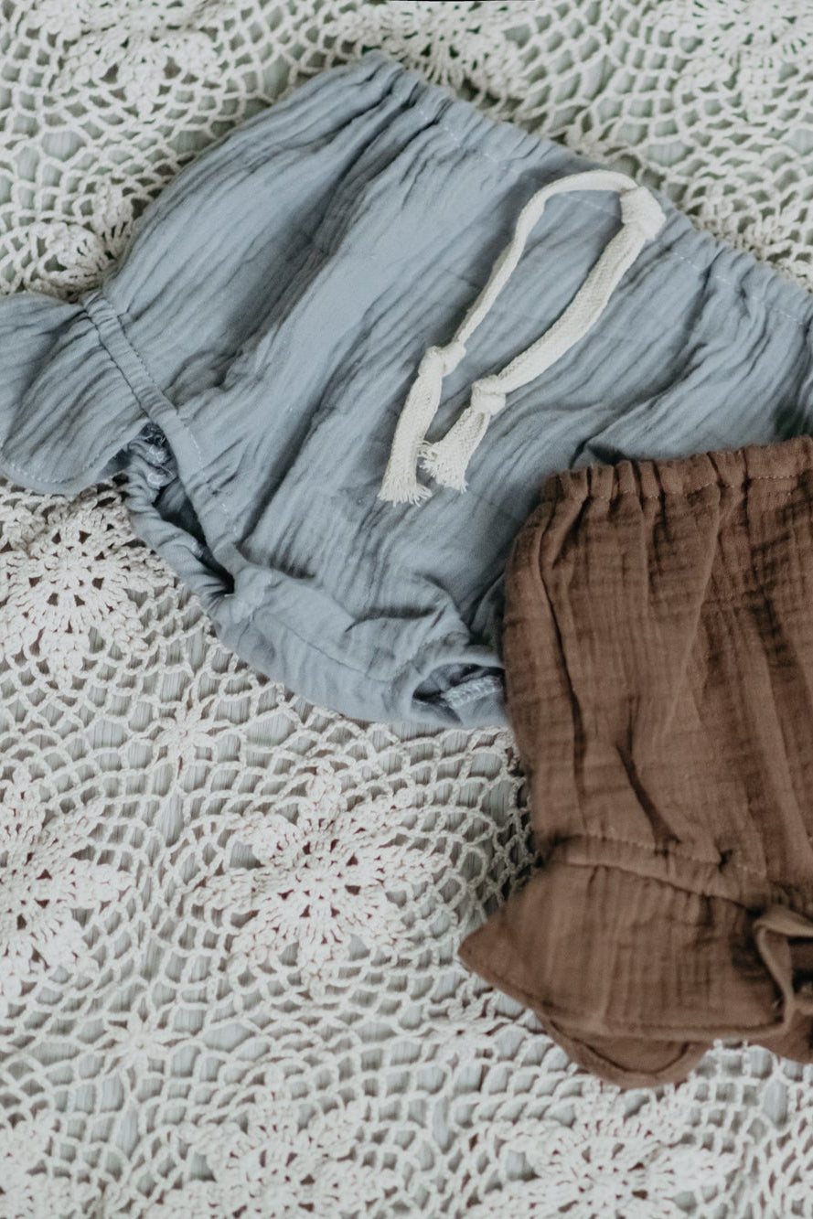 SS Girl's Bottoms Petal Bloomers (mocha muslin)